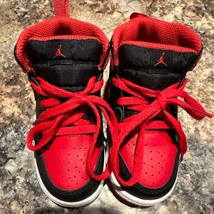 Toddler Jordan’s 8C